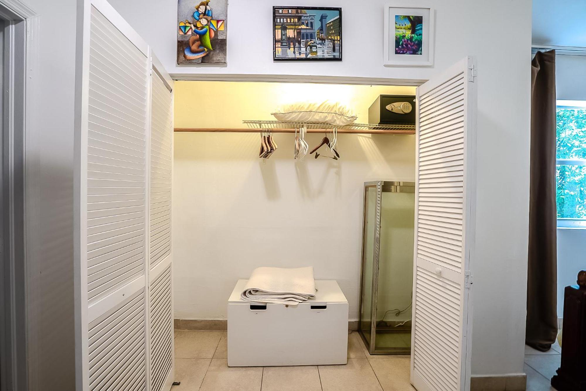 Private Room #3 Parking Tv Cable Tv, Wifi Centrally Located Miami Luaran gambar